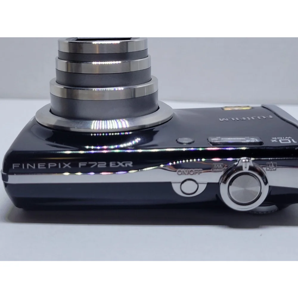 FujiFilm FinePix F72EXR F-5.50mm 10x Optical Zoom Digital Camera No. 9DA33692
